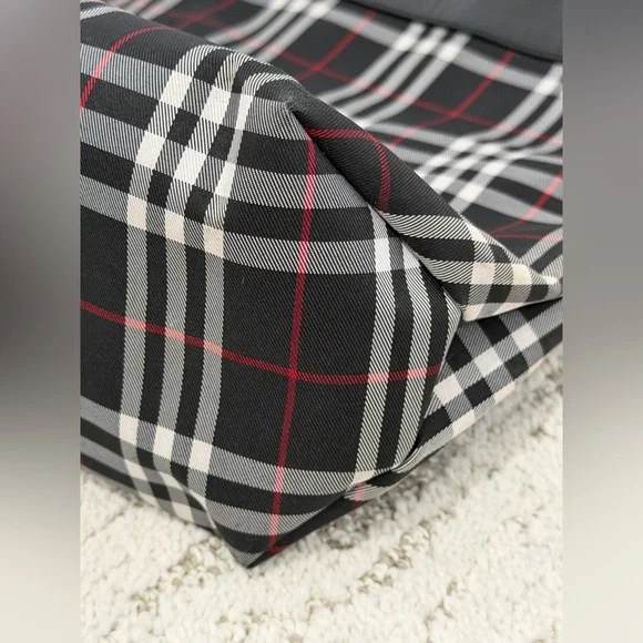 Burberry London Black and Red Plaid Tote Bag EUC - Picture 9 of 10